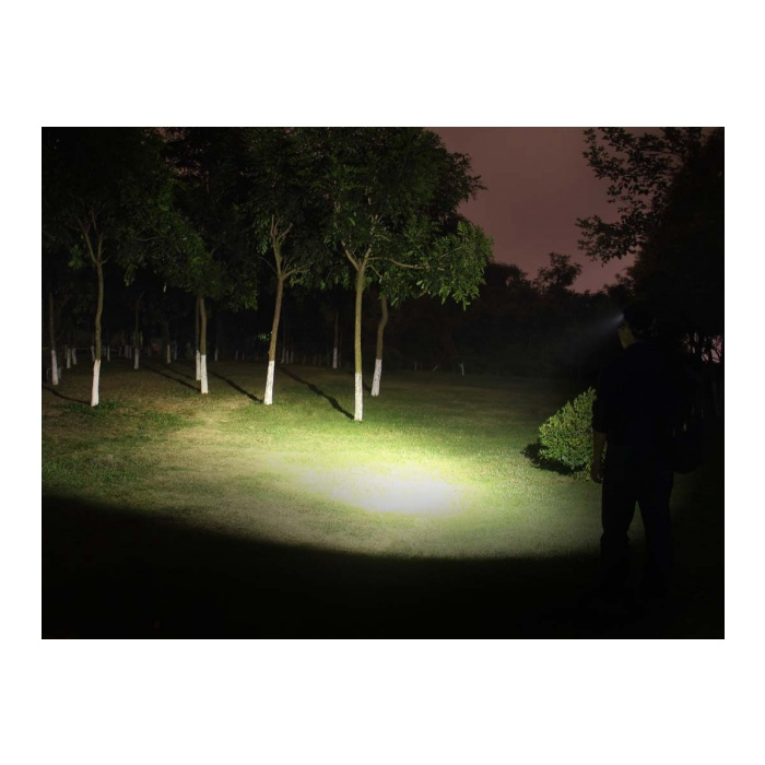 Latarka diodowa Fenix HL60R - czołówka piaskowa Latarka diodowa Fenix HL60R - czołówka piaskowa