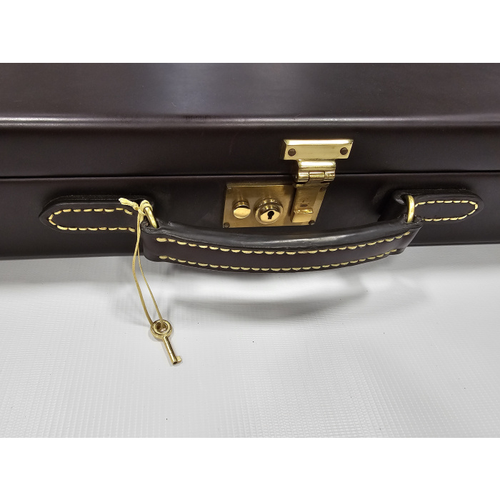 Futerał sztywny skórzany na broń