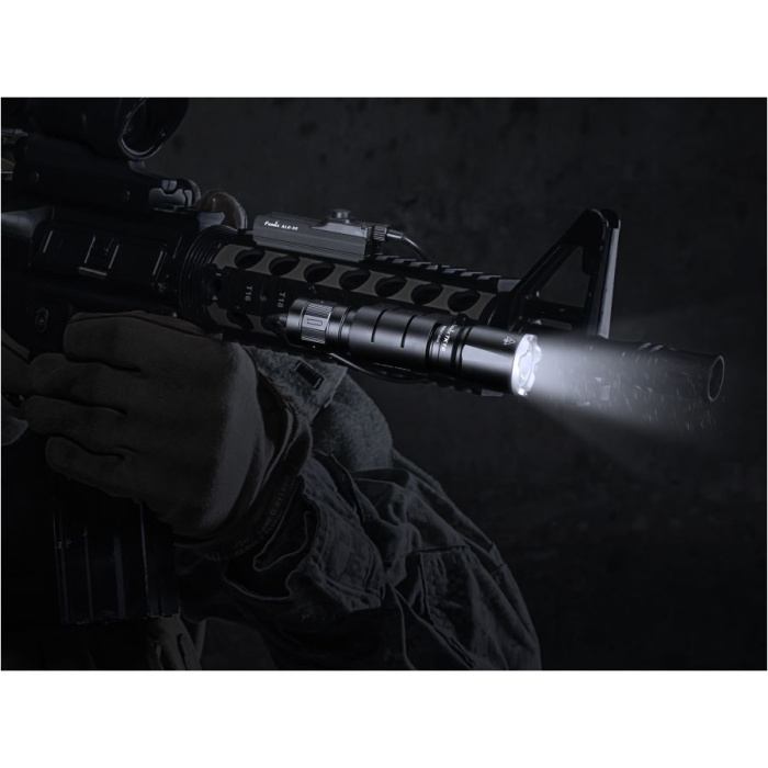 LATARKA DIODOWA FENIX TK16 V2.0 CZARNA