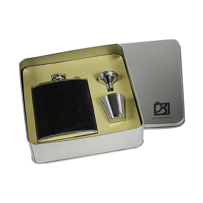 Zestaw piersiówka DAN BARMORE "Hoya" 180 ml. z 2 kieliszkami i lejkiem